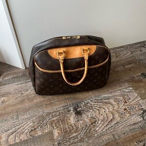 Louis Vuitton Deauville